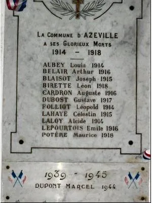 Monument aux morts d'Azeville