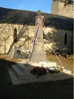 Monument aux morts de Gourbesville