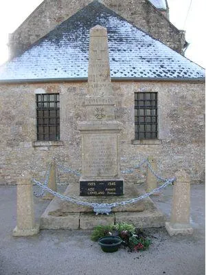 Monument aux morts d'Huberville