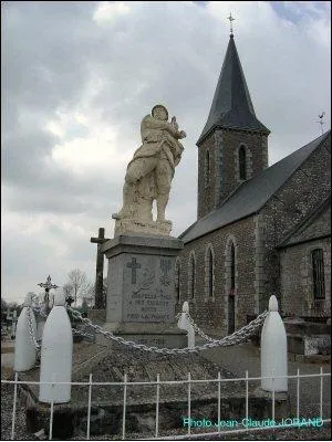Monument aux morts de La Chapelle-Urée