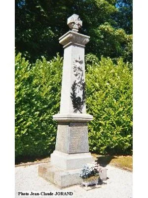 Monument aux morts de La Lande-d'Airou