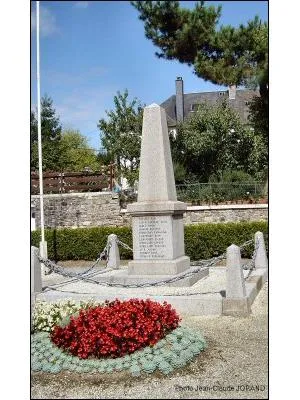 Monument aux morts du Neufbourg