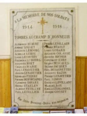 Plaque 1914-1918 de Saint-Georges-Montcocq