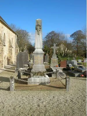 Monument aux morts de Saint-Germain-sur-Sèves