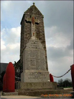 Monument aux morts de Chalandrey à Isigny-le-Buat