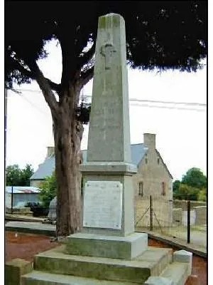 Monument aux morts des Pas à Pontorson