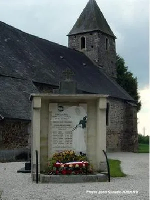 Monument aux morts de Saint-Symphorien-les-Buttes à Saint-Amand