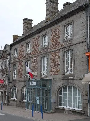 Mairie de Bréhal
