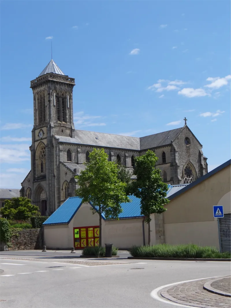 Église Notre-Dame de Bricquebec