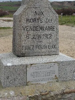 Monument aux Morts du Vendémiaire d'Auderville