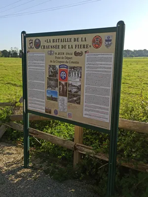 Stèle 325th Glider Regiment à Amfreville