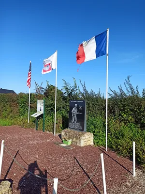 Monument PFC Charles N. DeGlopper à Amfreville