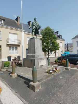 Monument aux Morts de Montebourg