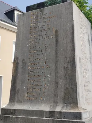 Monument aux Morts de Montebourg