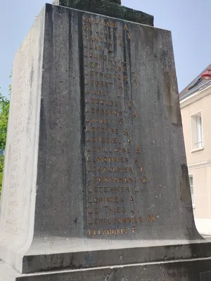 Monument aux Morts de Montebourg