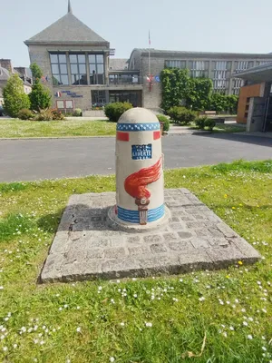 Borne du Serment de Koufra à Montebourg
