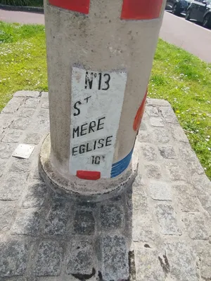 Borne du Serment de Koufra à Montebourg