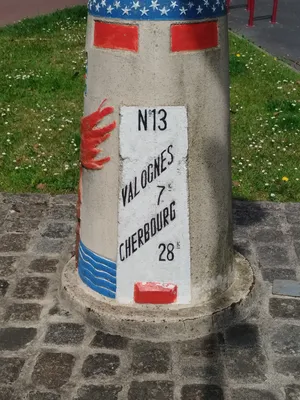Borne du Serment de Koufra à Montebourg