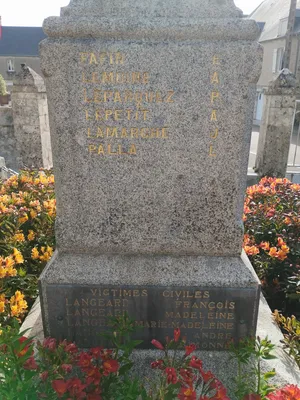 Monument aux Morts de Saint-Côme-du-Mont