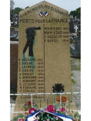 Stèle du cimetière de Tôt Neuf à Équeurdreville-Hainneville