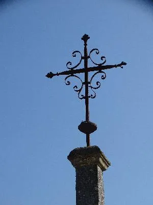 Croix du cimetière de Cerisy-la-Forêt