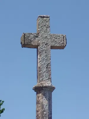 Croix du cimetière ouest à Digosville
