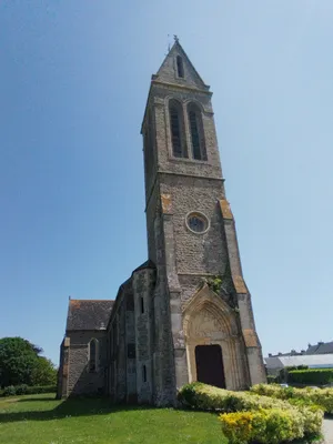 Église Saint-Martin à Maupertus-sur-Mer
