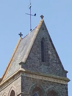 Église Saint-Martin à Maupertus-sur-Mer
