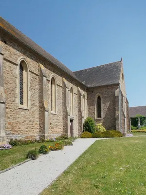 Église Saint-Martin à Maupertus-sur-Mer