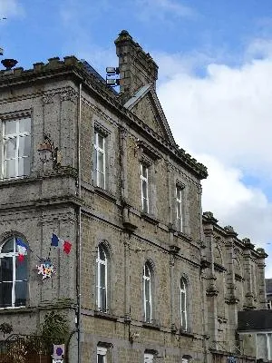 Mairie de Villedieu-les-Poêles