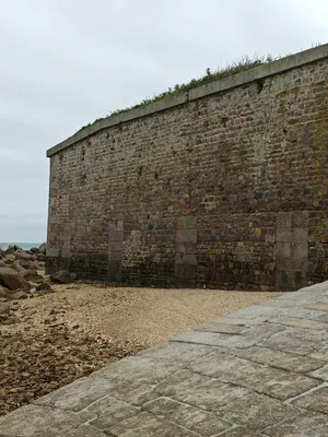 Fort de l'Îlet à Saint-Vaast-la-Hougue