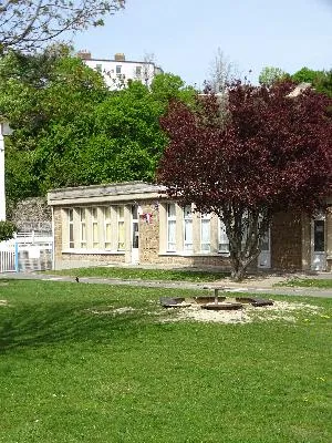 École primaire Docteurs Lanos à Granville