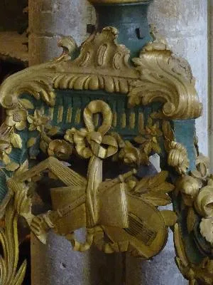 Aigle-lutrin dans l'Église Notre-Dame-de-l'Assomption de Sainte-Mère-Église