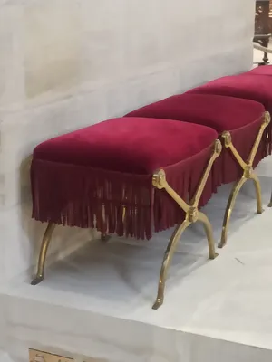  4 fauteuils, 8 tabourets de la Cathédrale Notre-Dame de Coutances
