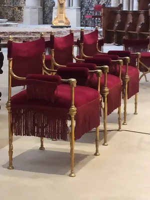 Trône épiscopal et 5 fauteuils de la Cathédrale Notre-Dame de Coutances