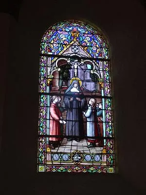 Vitrail Baie B : Ste Marie Madeleine Postel dans l'église Saint-Germain de Flamanville