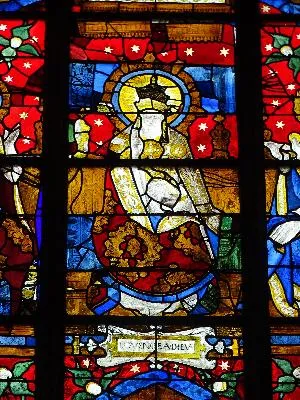 Vitrail Baie 8 : L'Assomption de la Vierge dans l'Église Notre-Dame de Saint-Lô