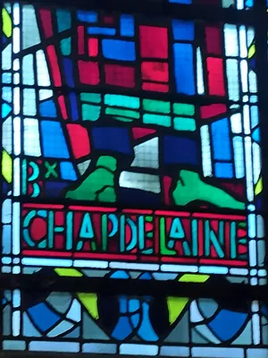 Vitrail Baie B : Bienheureux Auguste Chapdelaine dans la Cathédrale Notre-Dame de Coutances