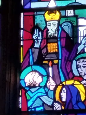 Vitrail Baie 7 de la Basilique Sainte-Trinité de Cherbourg