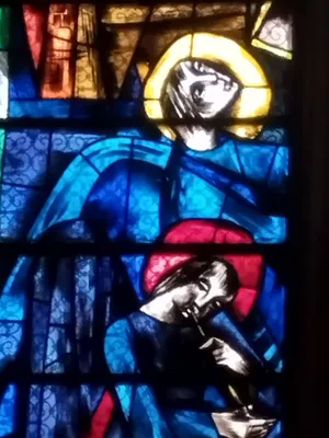 Vitrail Baie 8 de la Basilique Sainte-Trinité de Cherbourg