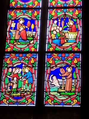 Vitrail Baie 13 : Saint-Marcouf dans la Chapelle de la Bucaille à Cherbourg