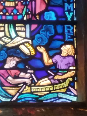 Vitrail Baie 4 : Saint-Nicolas Évêque de Myre dans l'Église Notre-Dame à Digosville