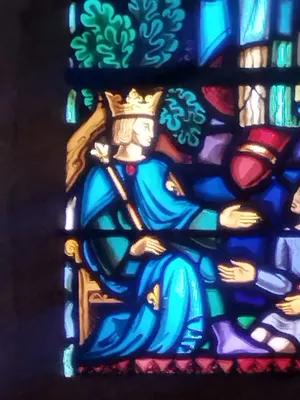 Vitrail Baie 5 : Saint-Louis, roi de France dans l'Église Notre-Dame à Digosville