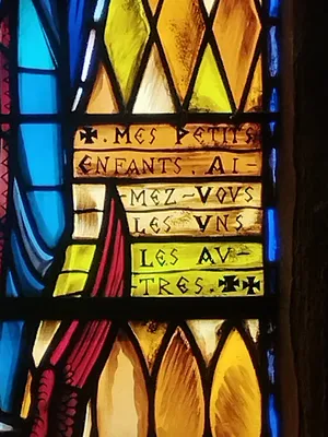 Vitrail Baie 10 dans l'Église Notre-Dame à Digosville