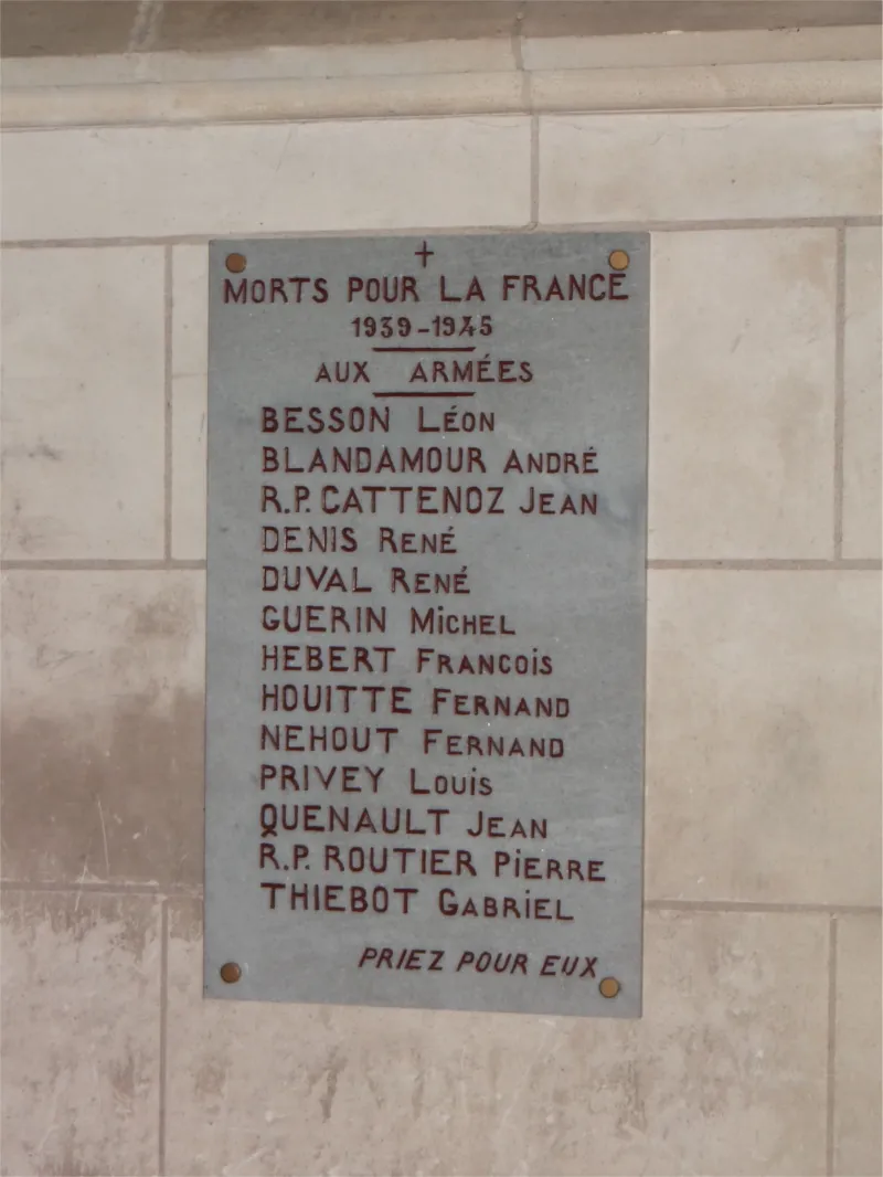 Plaques aux morts 1939-1945 de l'église de Bricquebec