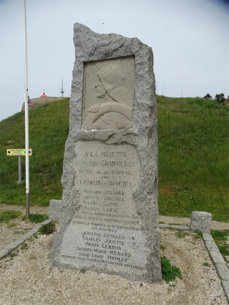 Monument aux disparus en Mer de Granville
