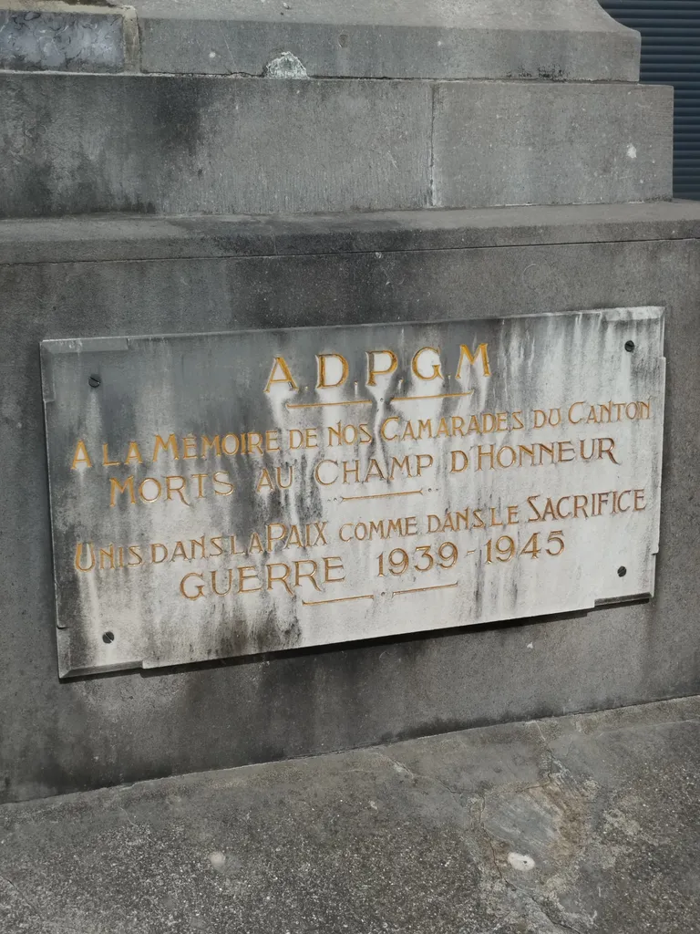 Monument aux Morts de Montebourg