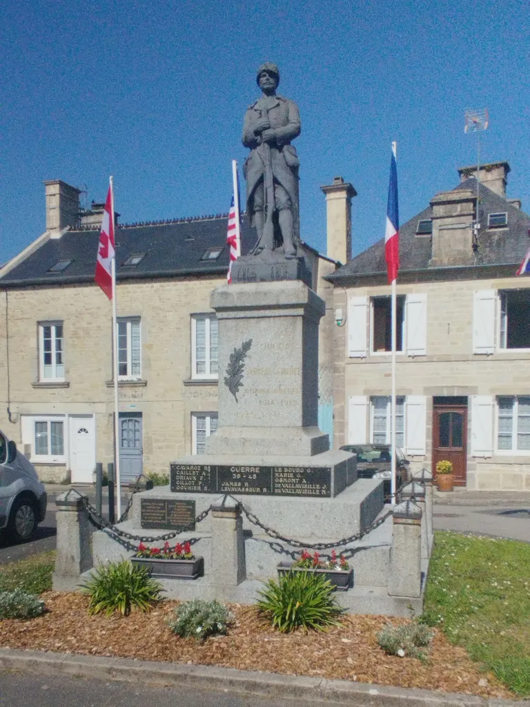 Monument aux Morts de Sainte-Marie-du-Mont