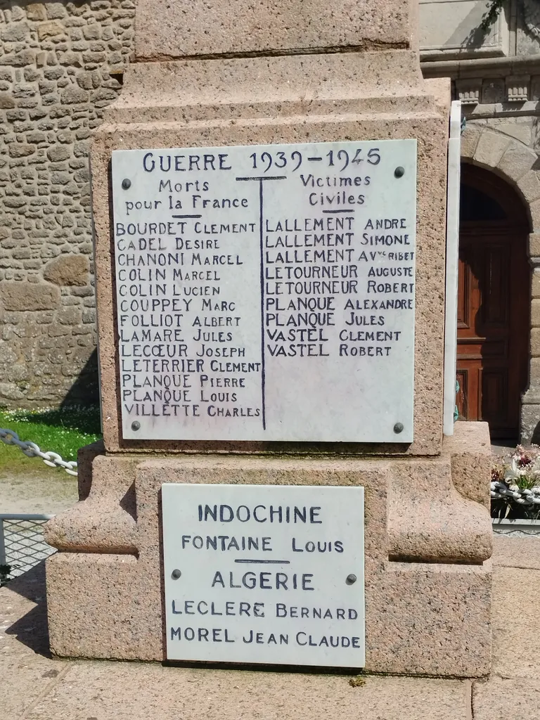 Monument aux Morts de Saint-Pierre-Église