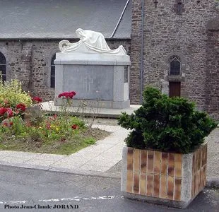 Monument aux morts de Cerisy-la-Salle